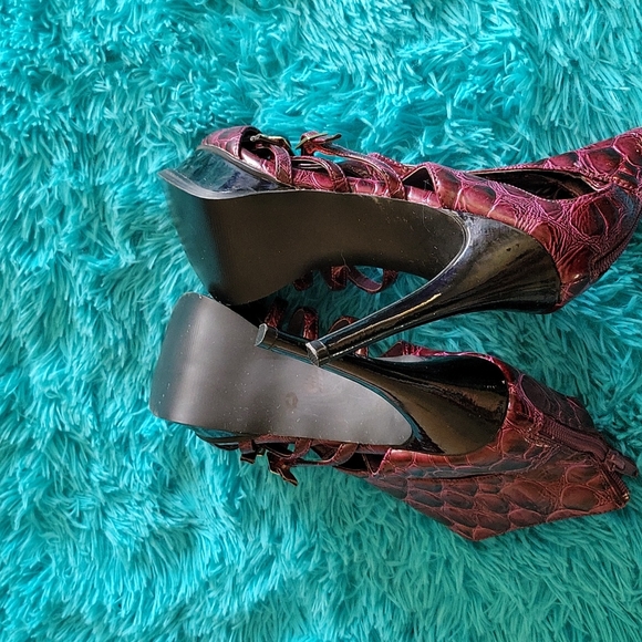 Steve Madden Heels Size 8.5 - Picture 5 of 8